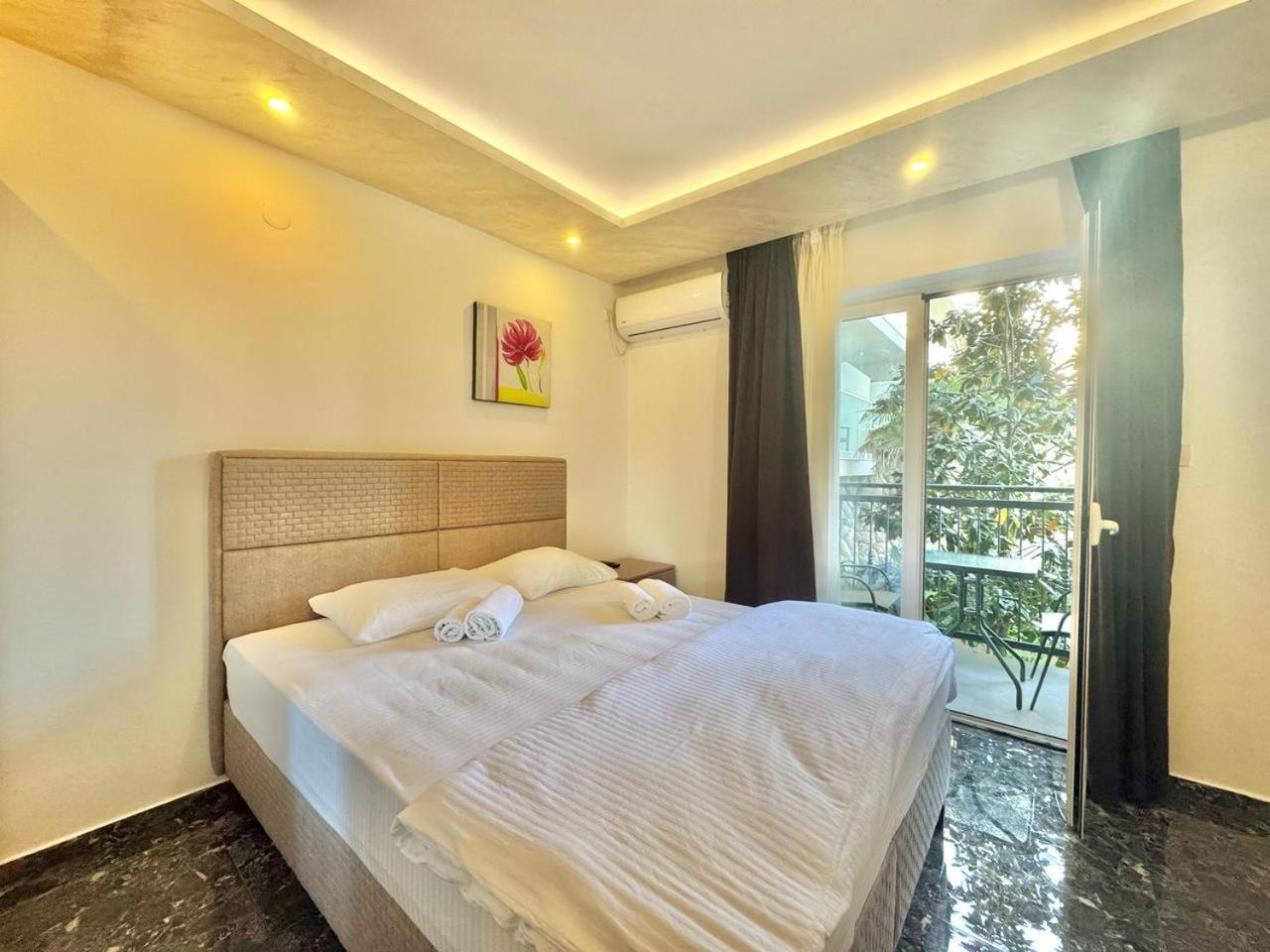 Beachfront Hotel Palma - Jaz Budua Esterno foto